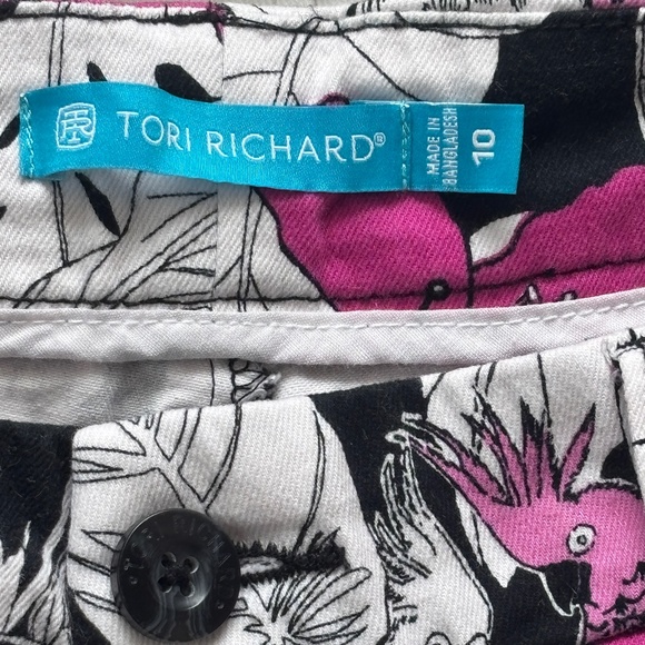Tori Richard - Hibiscus Shorts - Picture 3 of 5